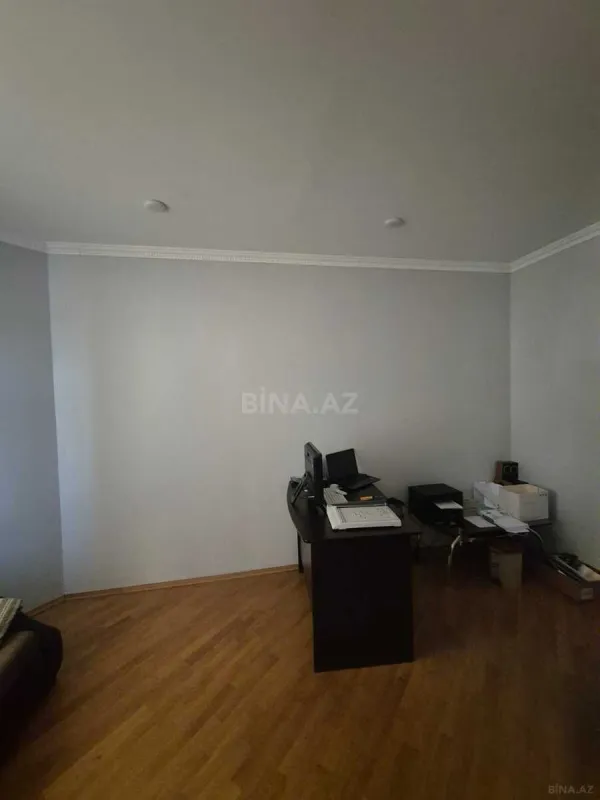 Satılır obyekt 1100 m²