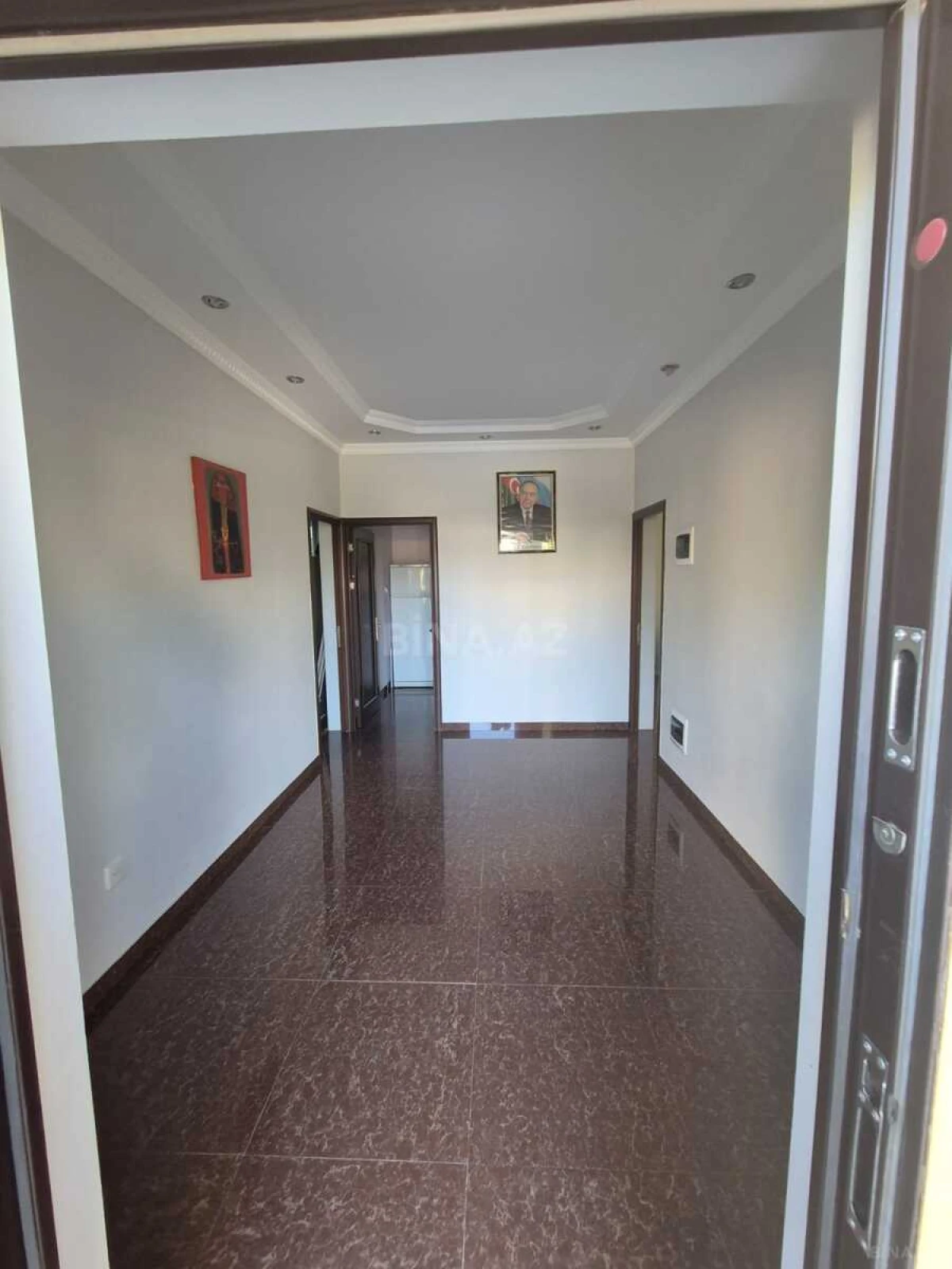 Satılır obyekt 1100 m²