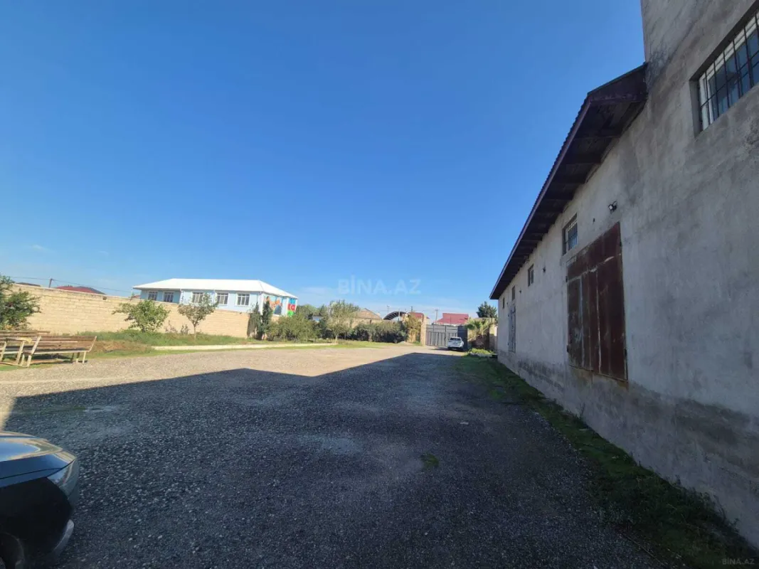 Satılır obyekt 1100 m²