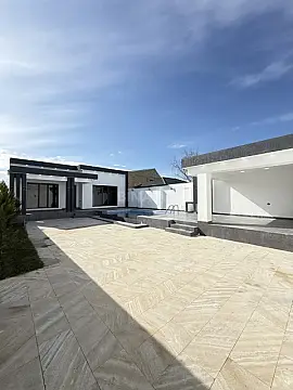 Satılır 4 otaqlı həyət evi 150 m²