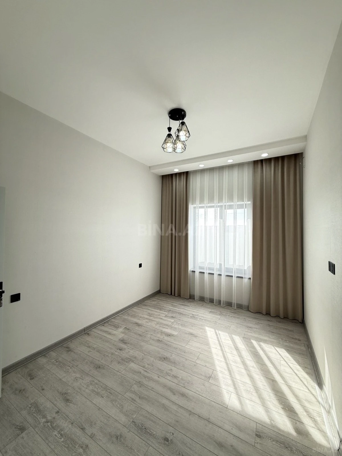 Satılır 4 otaqlı həyət evi 150 m²