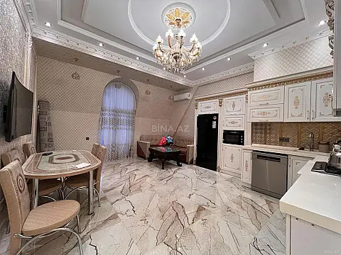 Kirayə verilir 3 otaqlı mənzil 160 m²