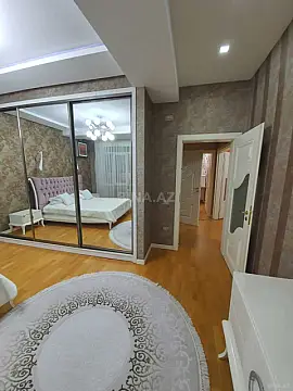 Satılır 3 otaqlı mənzil 112 m²