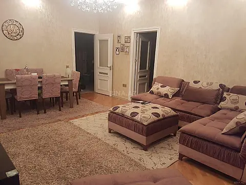 Satılır 3 otaqlı mənzil 90 m²