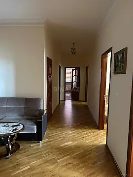 Satılır 3 otaqlı mənzil 120 m²