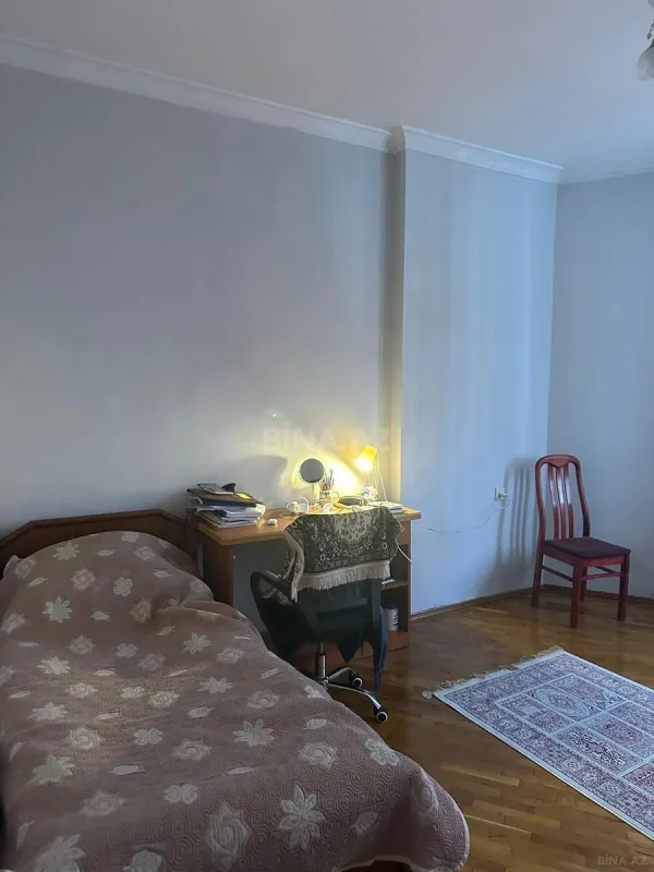 Satılır 3 otaqlı mənzil 120 m²