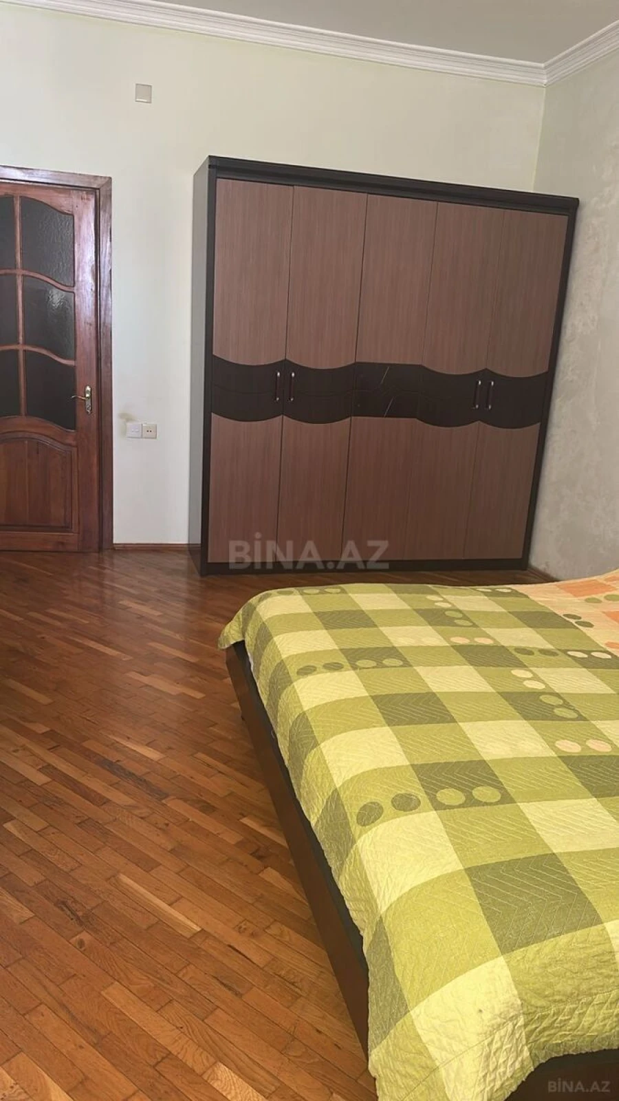 Satılır 3 otaqlı mənzil 120 m²