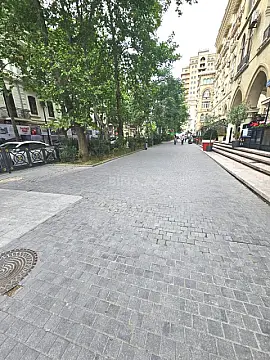 Satılır obyekt 220 m²