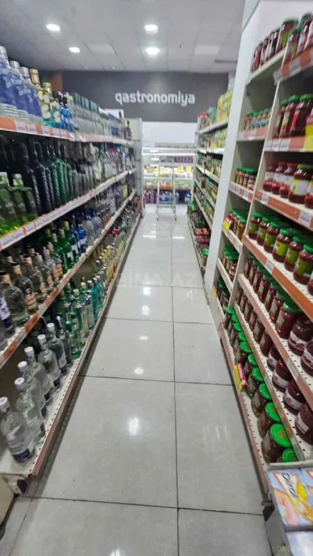 Satılır obyekt 220 m²