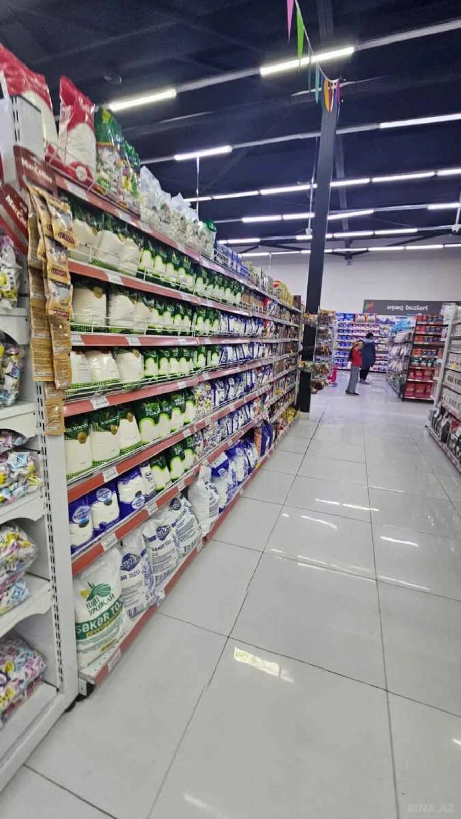 Satılır obyekt 220 m²