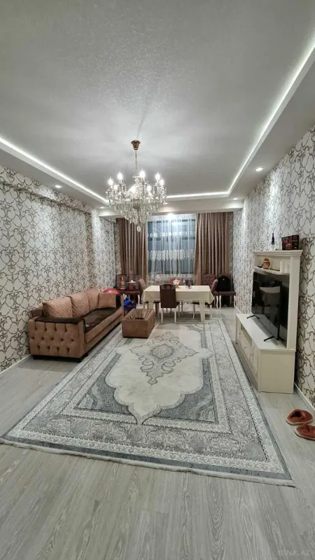 Satılır 2 otaqlı mənzil 77 m²