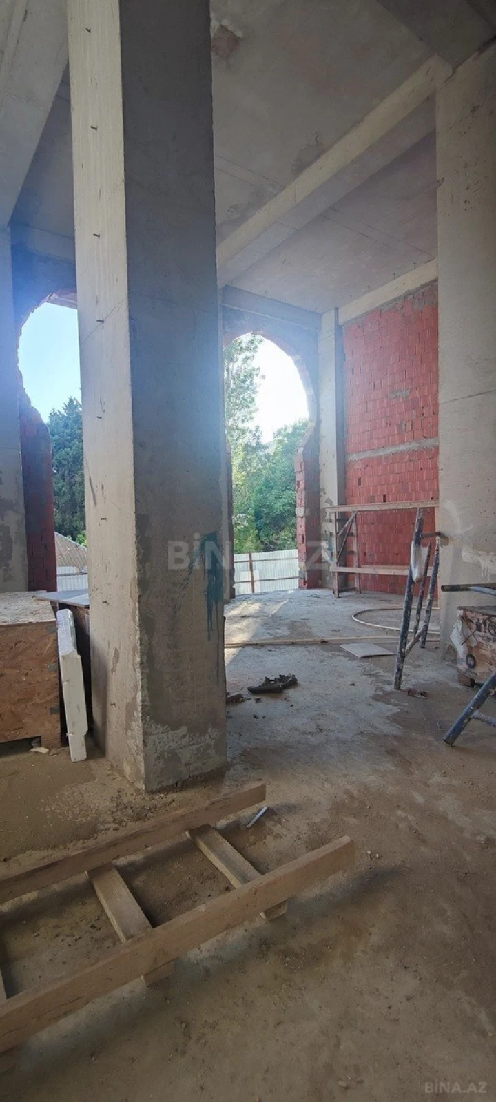 Satılır obyekt 103.5 m²