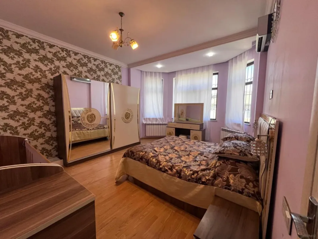 Kirayə verilir 4 otaqlı həyət evi 190 m²
