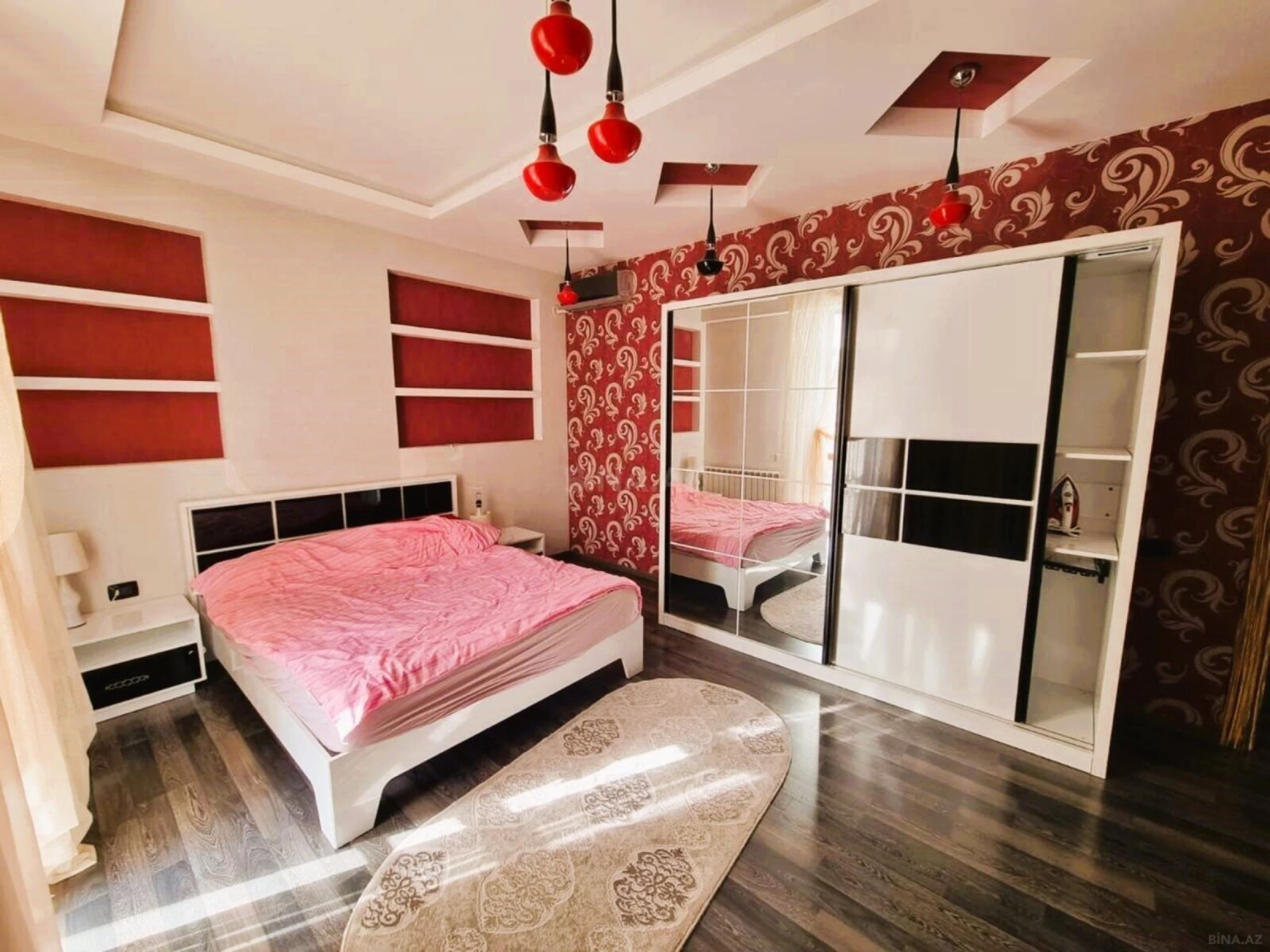 Kirayə verilir 3 otaqlı mənzil 165 m²