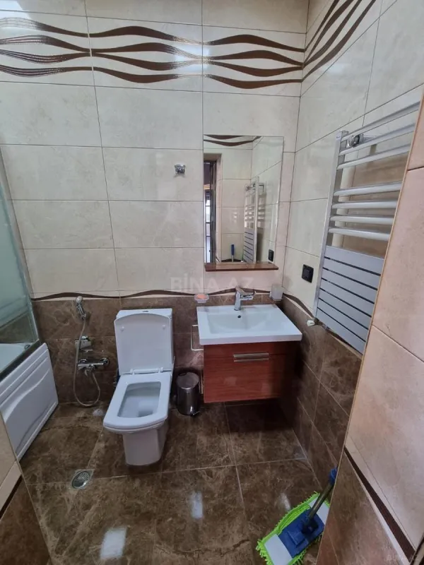 Kirayə verilir 3 otaqlı mənzil 165 m²