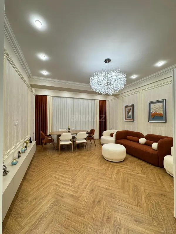 Satılır 3 otaqlı mənzil 120 m²
