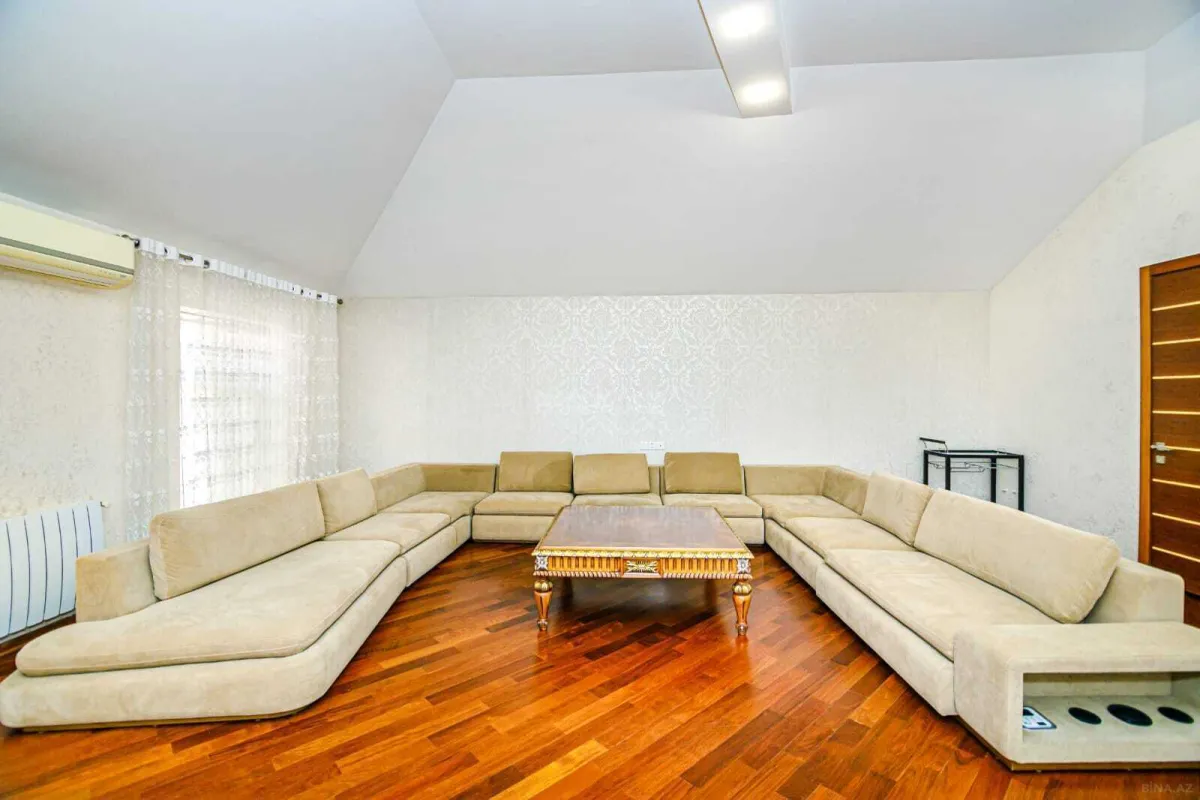 Kirayə verilir 8 otaqlı həyət evi 800 m²