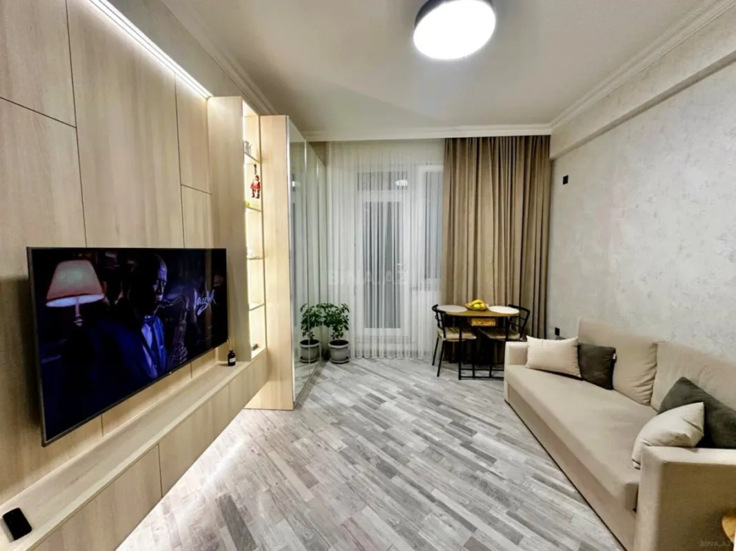 Satılır 1 otaqlı mənzil 35 m²