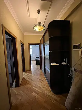 Kirayə verilir 2 otaqlı mənzil 86 m²