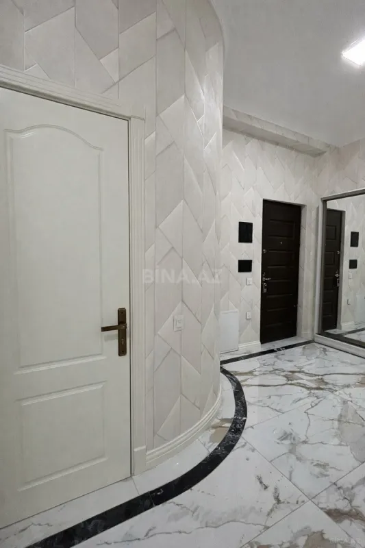 Kirayə verilir 3 otaqlı mənzil 116 m²
