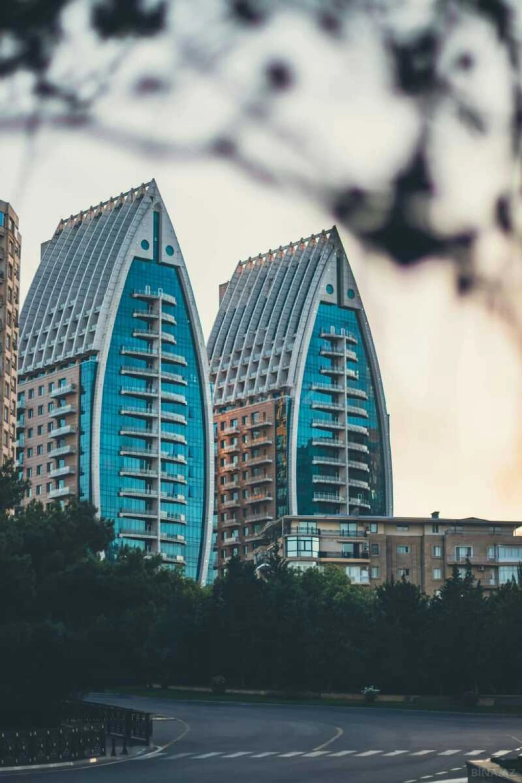 Kirayə verilir 3 otaqlı mənzil 116 m²