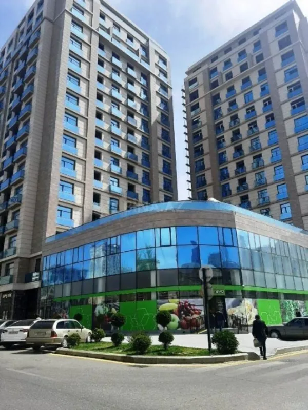 Satılır 3 otaqlı mənzil 118 m²