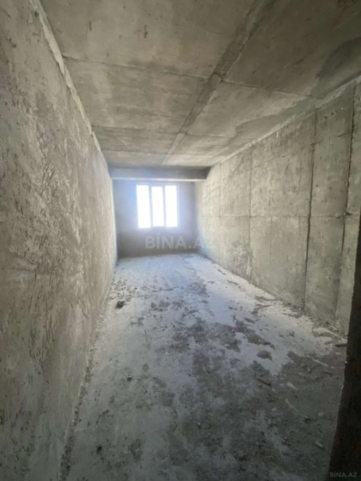 Satılır 3 otaqlı mənzil 118 m²