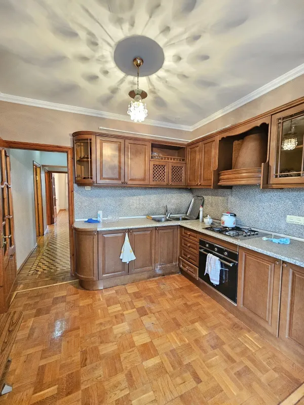 Satılır 3 otaqlı mənzil 85 m²