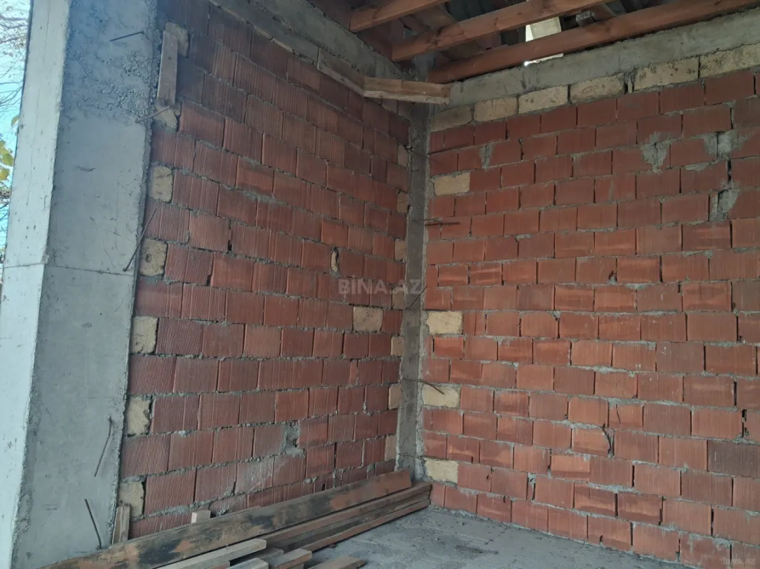 Satılır 5 otaqlı həyət evi 150 m²