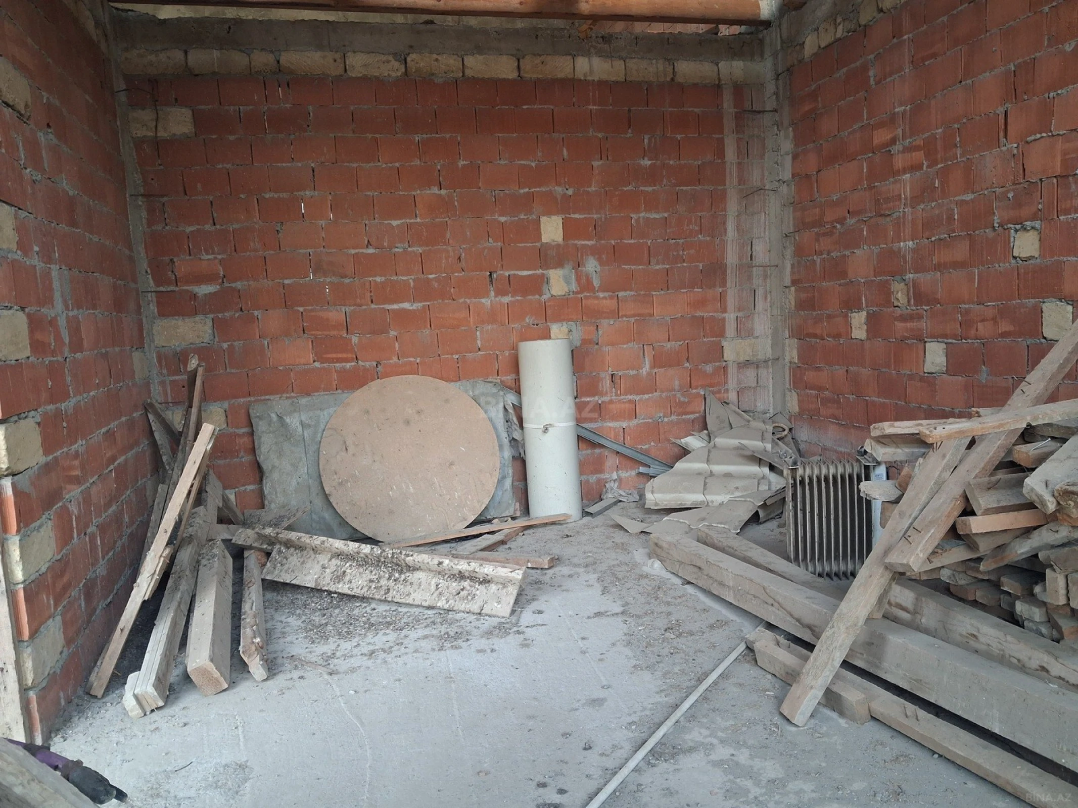 Satılır 5 otaqlı həyət evi 150 m²