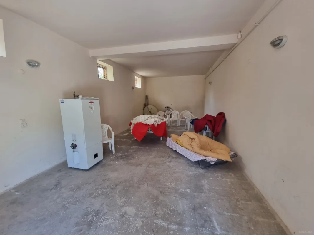 Satılır 5 otaqlı həyət evi 260 m²