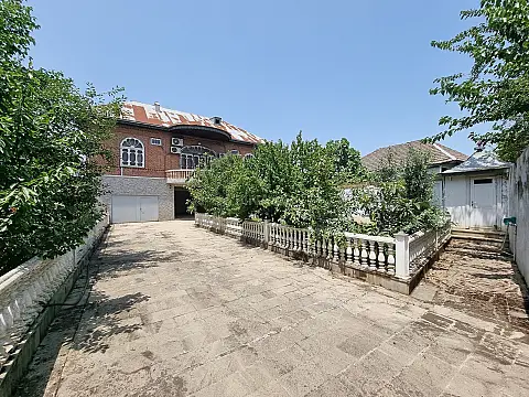 Satılır 5 otaqlı həyət evi 260 m² — Lənkəran 5 otaq 260.00 m²