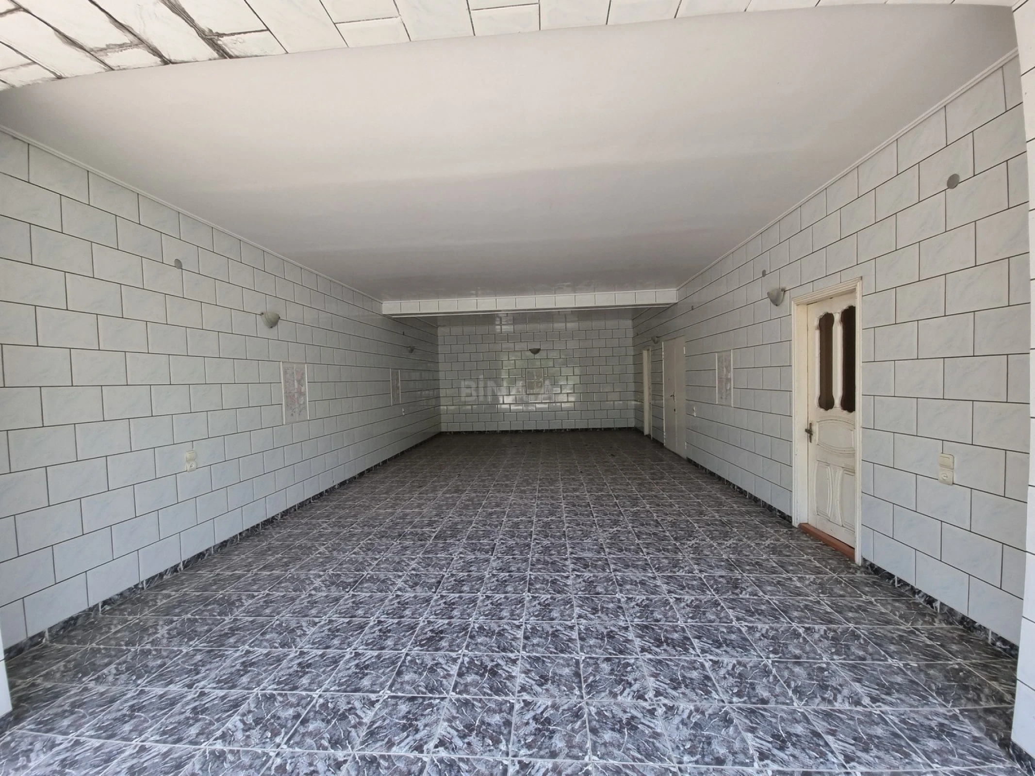 Satılır 5 otaqlı həyət evi 260 m²