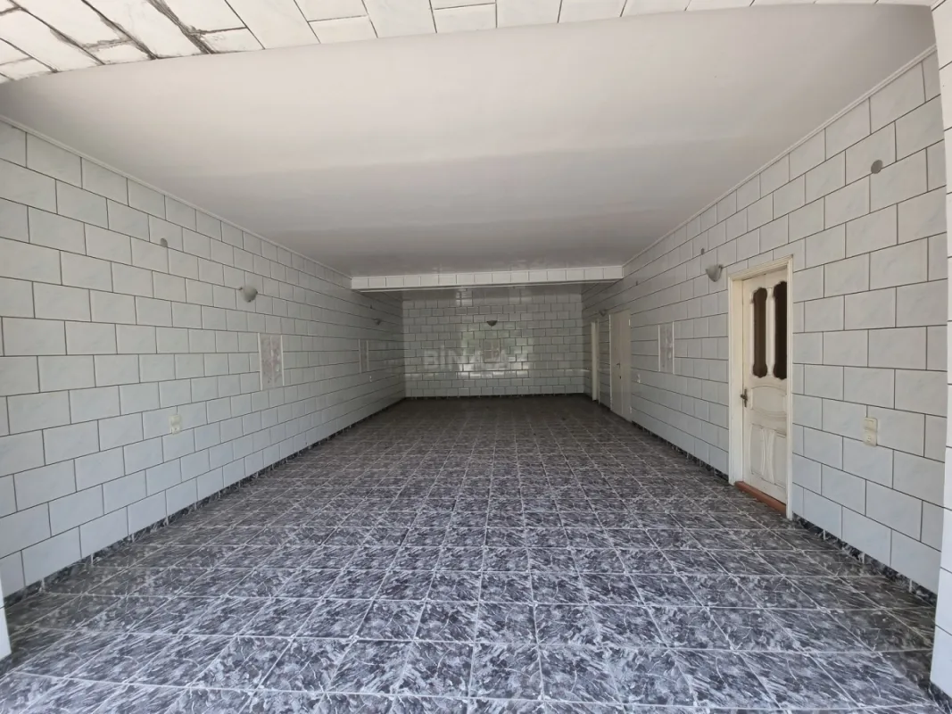 Satılır 5 otaqlı həyət evi 260 m²