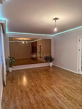 Satılır 5 otaqlı mənzil 127 m²