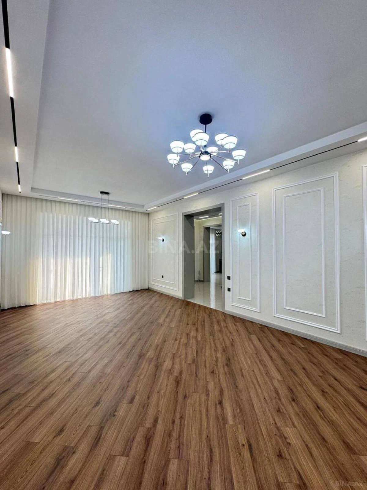 Satılır 5 otaqlı həyət evi 200 m²