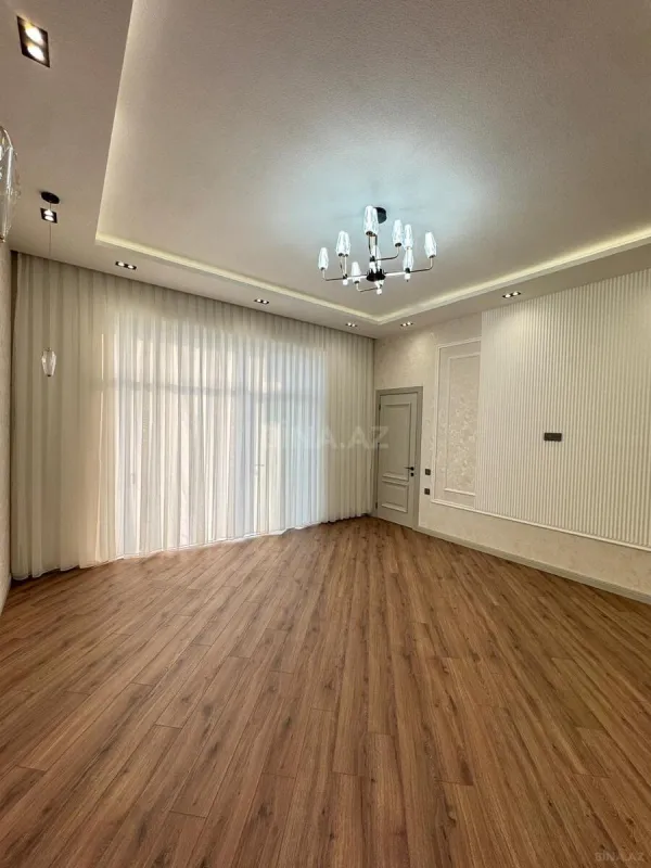 Satılır 5 otaqlı həyət evi 200 m²