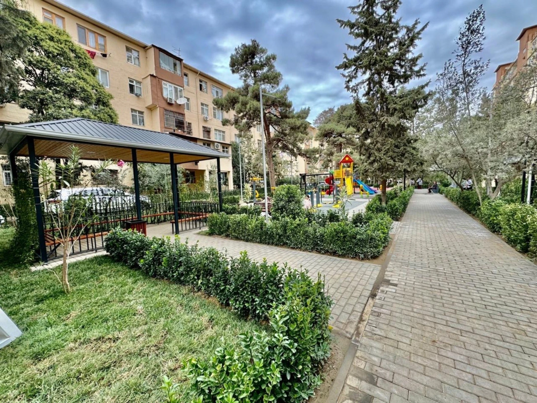 Satılır 2 otaqlı mənzil 55 m²