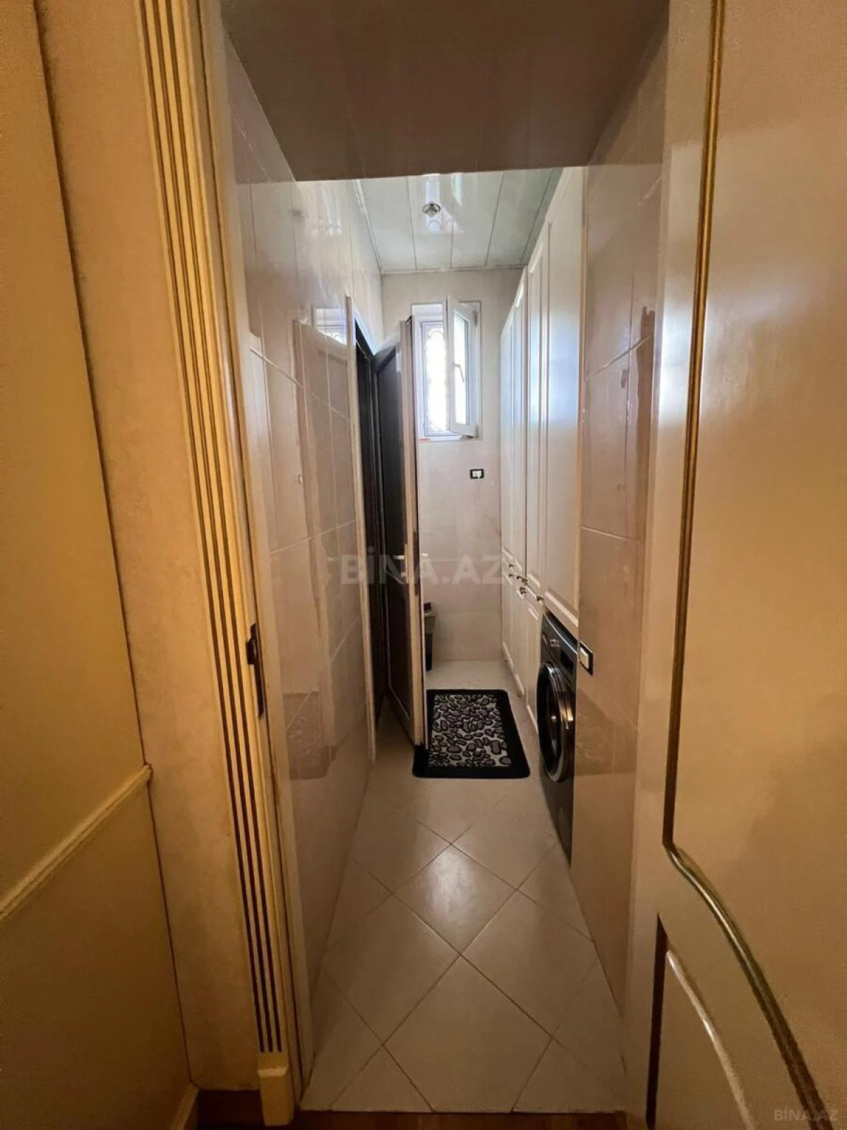 Satılır 4 otaqlı mənzil 160.3 m²