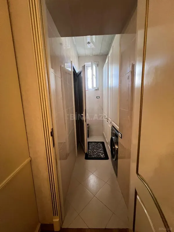 Satılır 4 otaqlı mənzil 160.3 m²