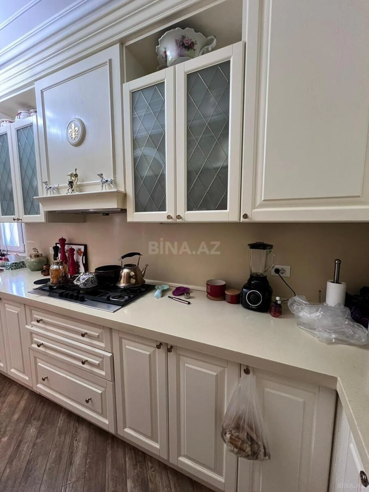 Satılır 4 otaqlı mənzil 160.3 m²