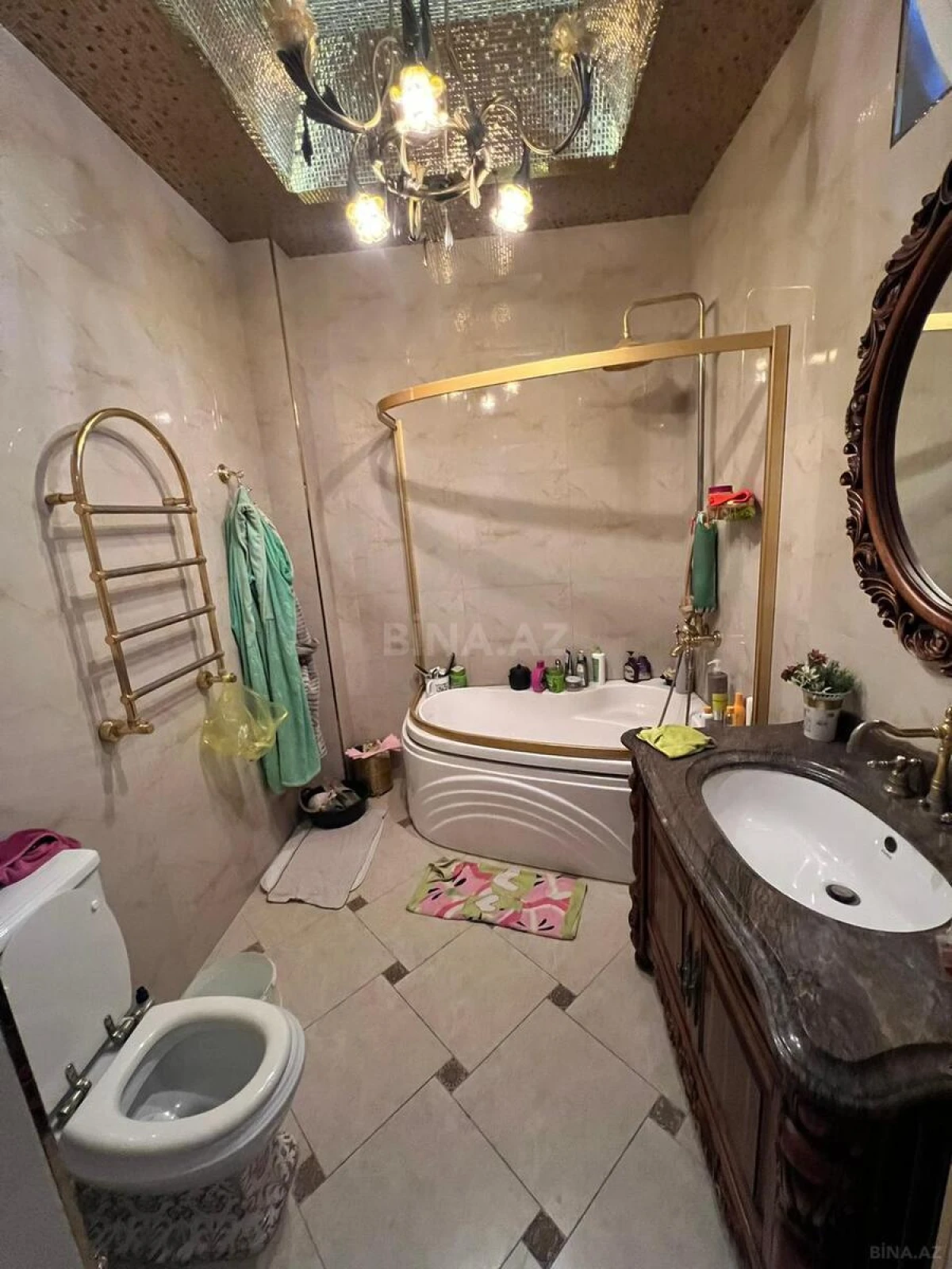 Satılır 4 otaqlı mənzil 160.3 m²