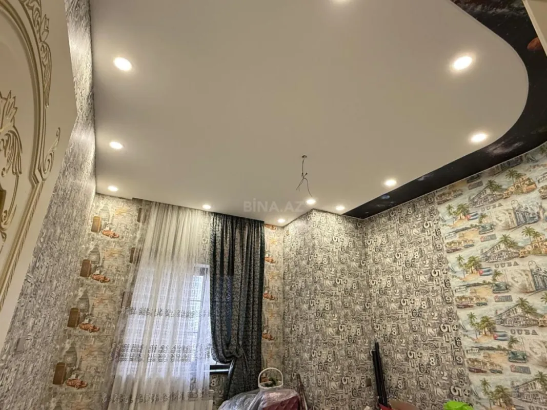 Satılır 8 otaqlı həyət evi 400 m²