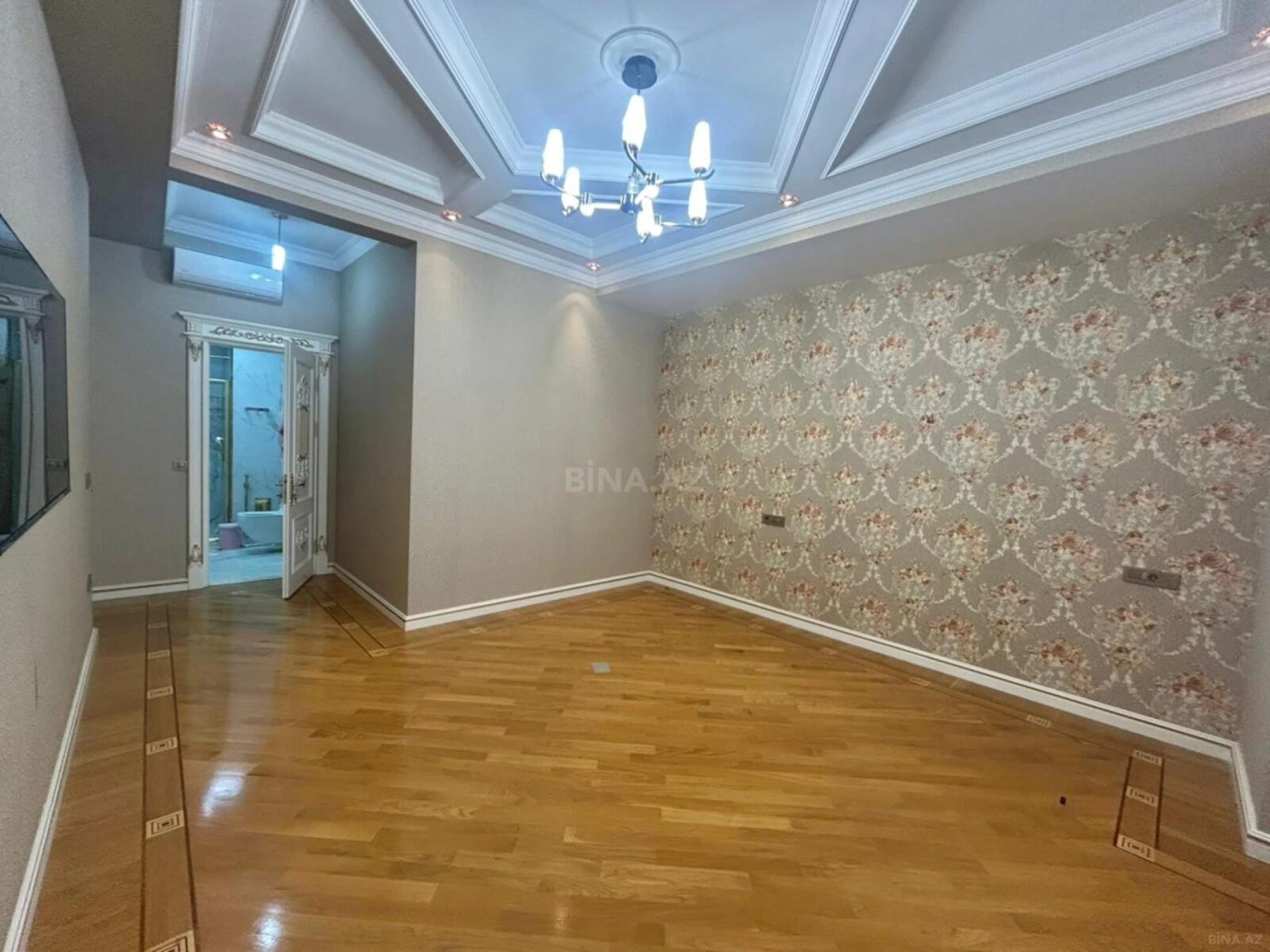 Kirayə verilir 3 otaqlı ofis 145 m²