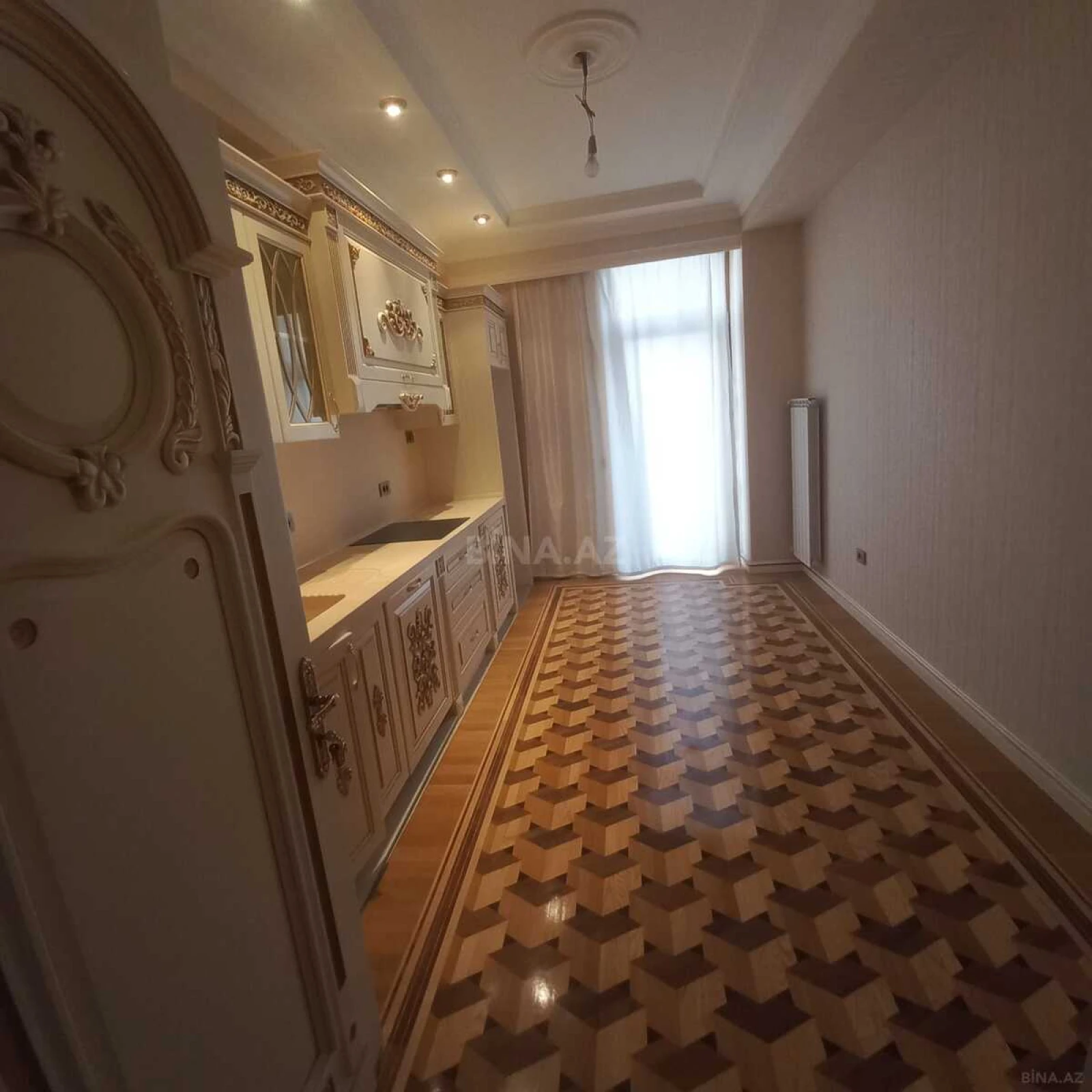 Kirayə verilir 3 otaqlı ofis 145 m²