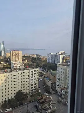 Satılır 2 otaqlı mənzil 100 m²