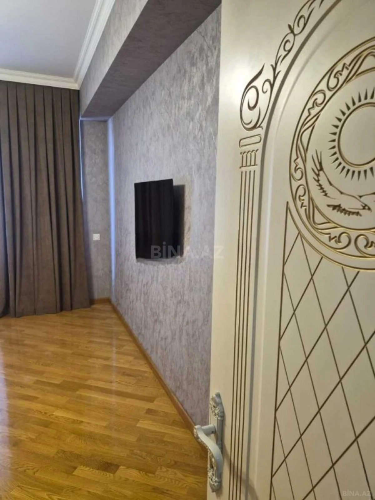 Satılır 2 otaqlı mənzil 100 m²