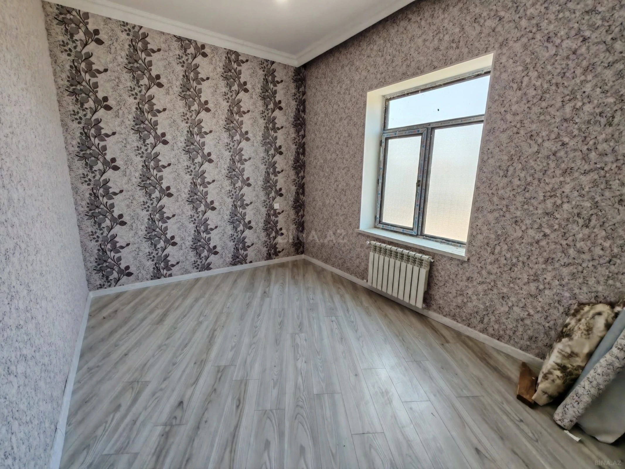 Satılır 5 otaqlı həyət evi 140 m²