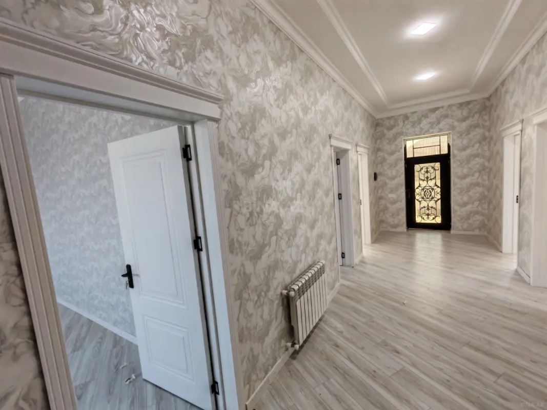 Satılır 5 otaqlı həyət evi 140 m²