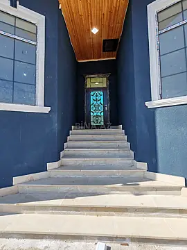 Satılır 5 otaqlı həyət evi 140 m²